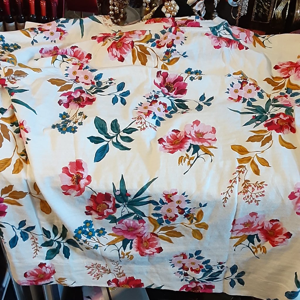Loft Ann Taylor Nwt Floral White Knit Top Spring